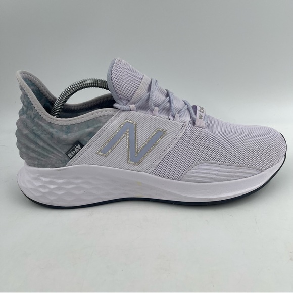 new balance roav
